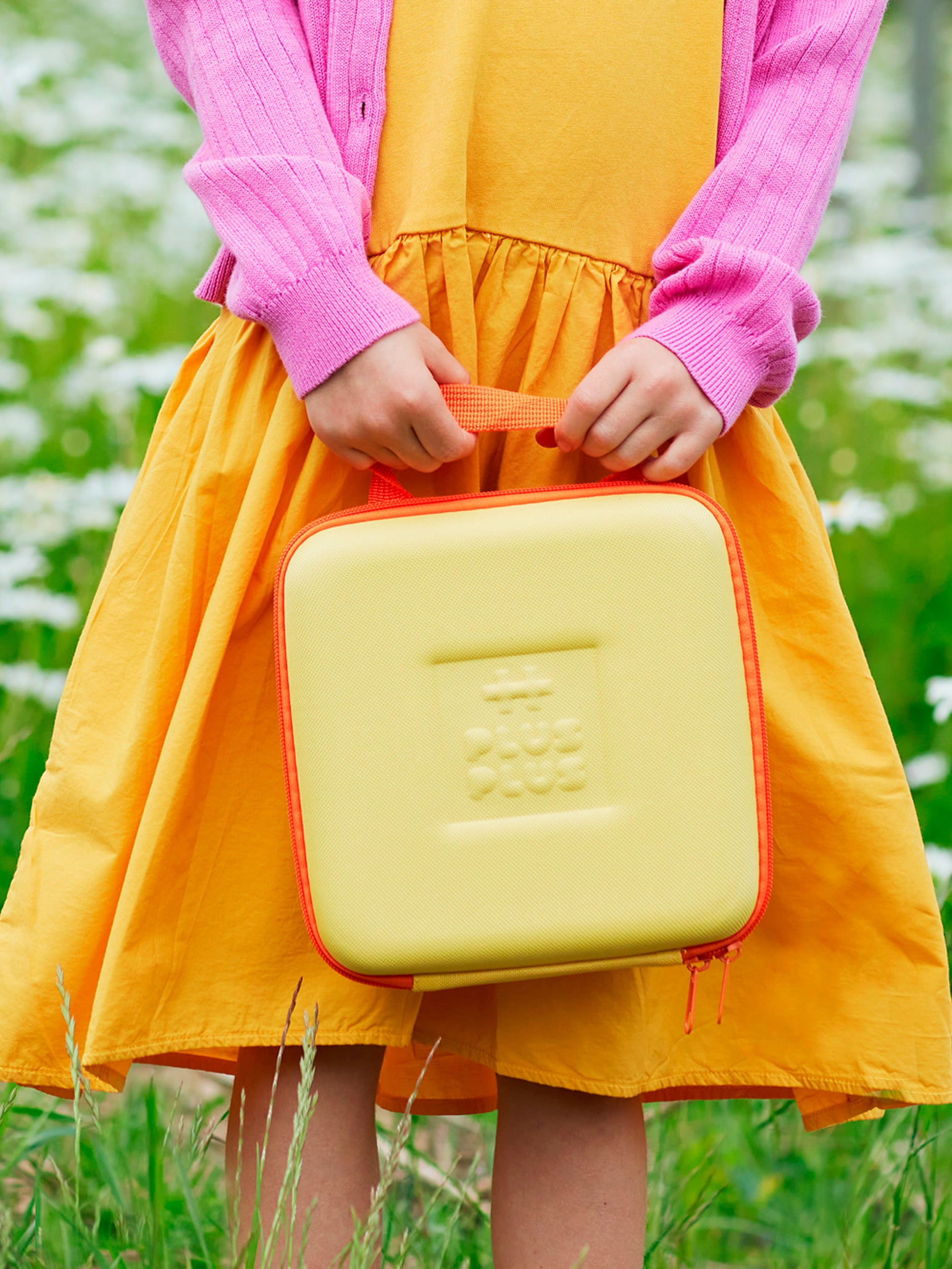 BIG Yellow Travelcase - 15 pcs